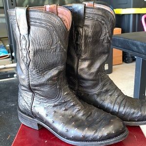 Luchesse boots size 9C excellent condition